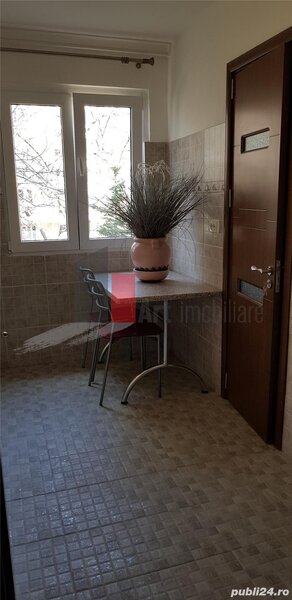 Vanzare apartament 3 camere 2 bai cu centrala Brancoveanu - Covasna