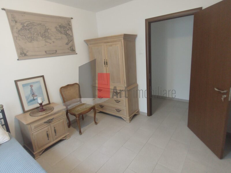 Brancoveanu - Covasna Vanzare apartament 3 camere 2 bai cu centrala
