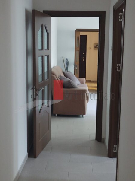 Brancoveanu - Covasna Vanzare apartament 3 camere 2 bai cu centrala