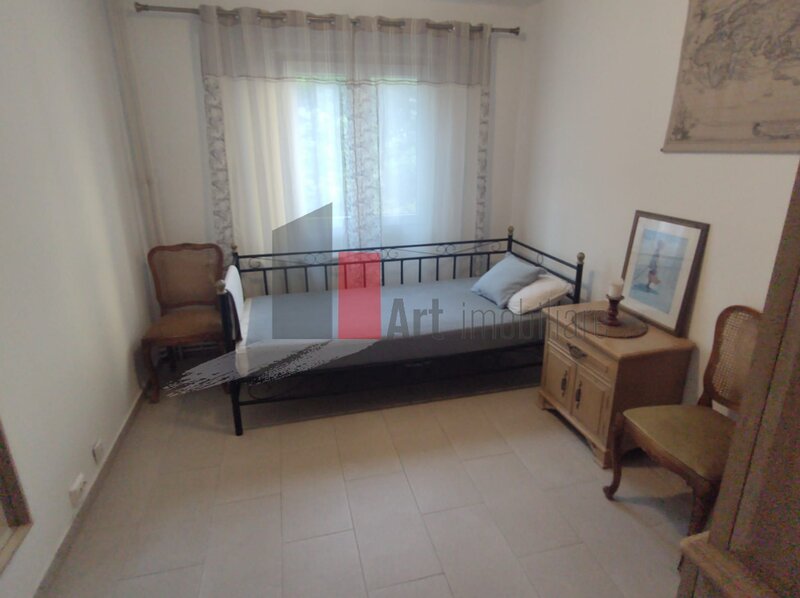 Brancoveanu - Covasna Vanzare apartament 3 camere 2 bai cu centrala